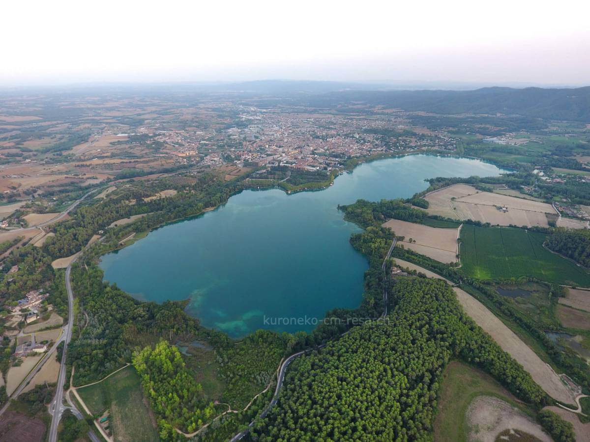 スペインのバニョラス湖全景